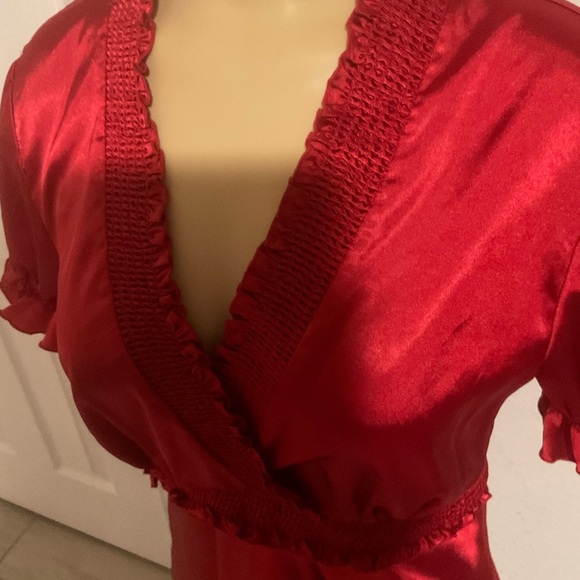 Willi Smith red ruffled blouse size small. - Picture 5 of 11
